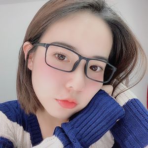 Meet your Posher, Vy